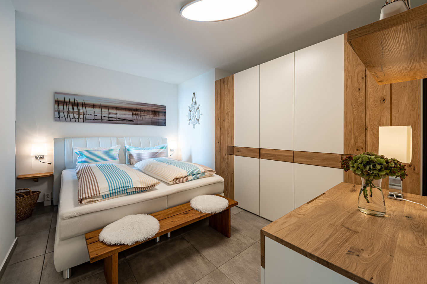 Schlafzimmer 1